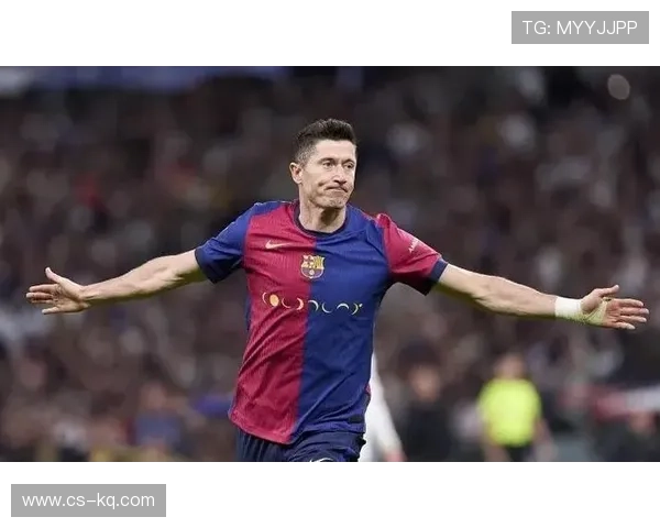 莱万伤情严重预计缺阵三到六周将无缘国家德比大战